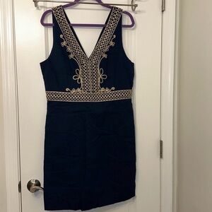 NWT Lilly Pulitzer Size 14 Aveline shift Navy Dress with Goldish Detailing